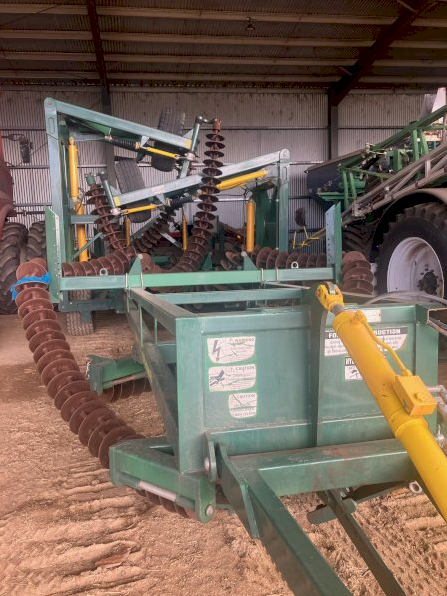 2013 Kelly Diamond Harrow 40 Disc Chain