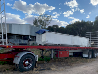 2002 Mack CH Valueliner Prime Mover with Lusty Flat Top Trailer
