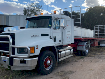2002 Mack CH Valueliner Prime Mover with Lusty Flat Top Trailer