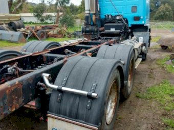 2002 Iveco Euro Tech CCab Truck
