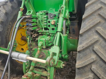 2012 John Deere 7215R Tractor