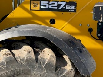 2022 JCB 527-58 Telehandler