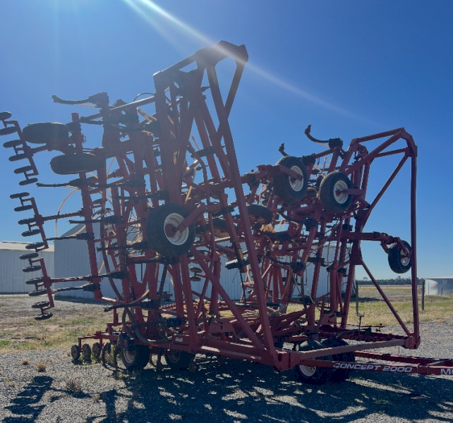 Morris Concept 2000 Seeder Bar