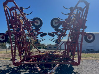 Morris Concept 2000 Seeder Bar