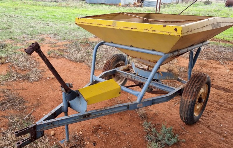 Mobilco PTO Fertilizer Spreader