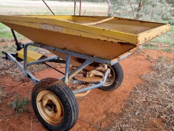 Mobilco PTO Fertilizer Spreader