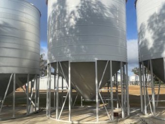 2017 Ahrens 60T Fertilizer Silo