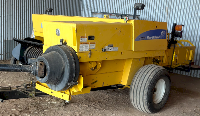 2017 New Holland BC5070 Small Square Baler