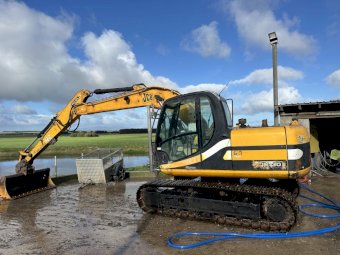 JCB JS130 Excavator