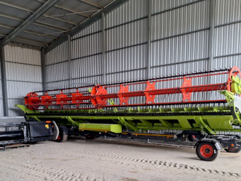 2025 Claas Convio 1230 Flex Front with Claas Comb Trailer