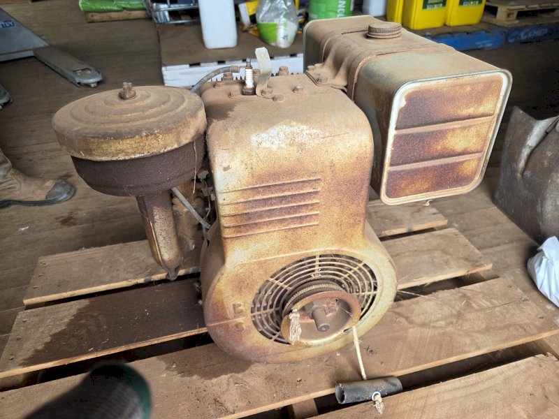 Briggs and Stratton 23AFB Engine