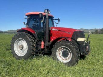 2010 CASE PUMA 165 CVT Tractor with Front 3 point linkage and PTO
