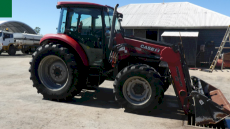 Case IH Farmall 115C Tractor with Loader