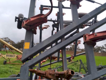 40ft Flexicoil 820 Air Seeder Bar