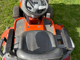 2011 Husqvarna GTH3052 Ride-on Lawn Mower