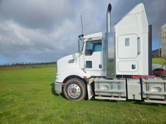 2013 Kenworth T409 Prime Mover