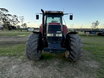 2009 Case IH CVX1190 Tractor
