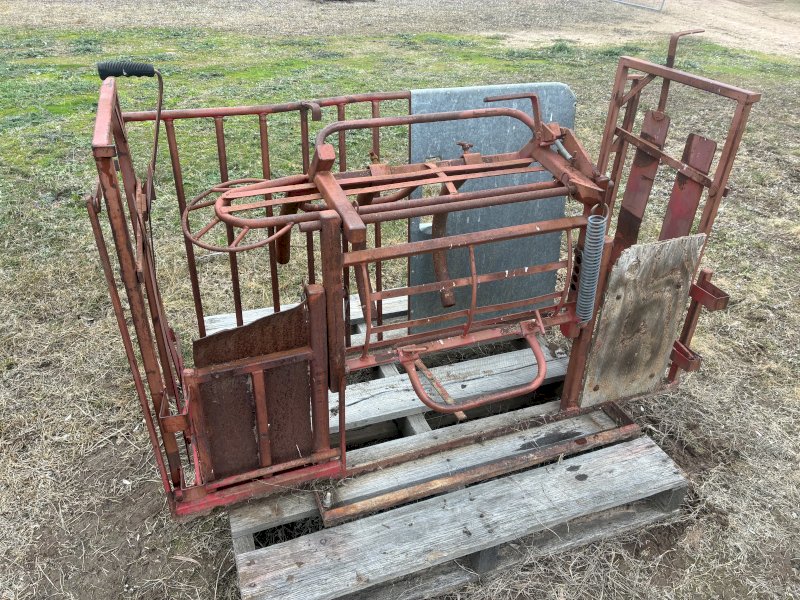 Rollover Sheep Handler