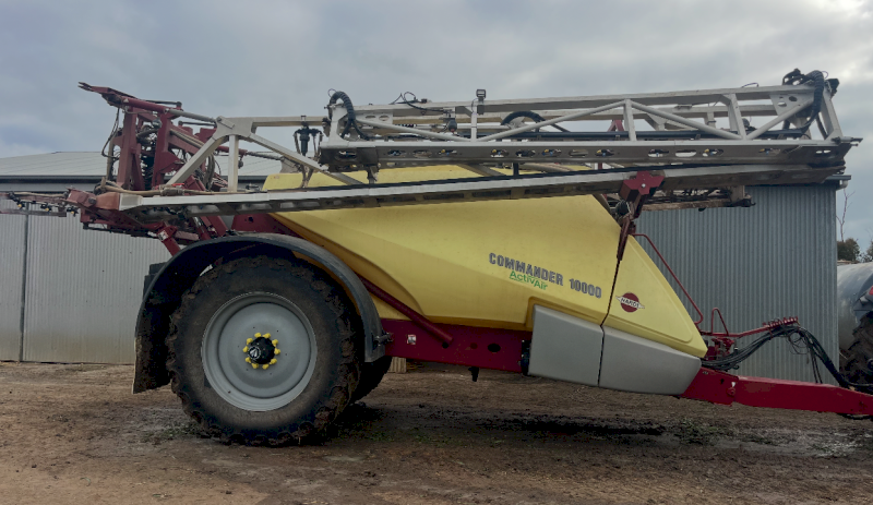 2022 Hardi Commander 10000 Boom Spray