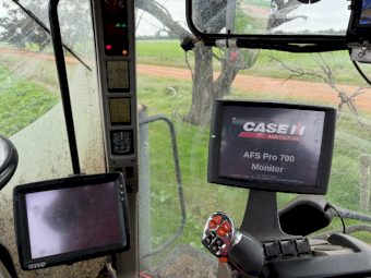2016 Case IH 310 Magnum