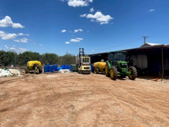 2021 John Deere 5075E Tractor