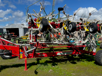 2017 Pottinger HIT 12.14 Tedder Rake