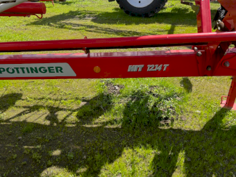 2017 Pottinger HIT 12.14 Tedder Rake
