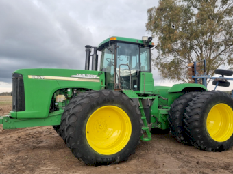 2004 John Deere 9420 Tractor