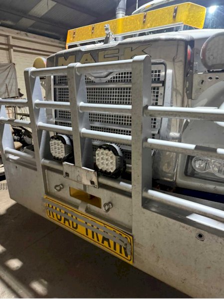 King Bar BullBar To Suit Mack Truck