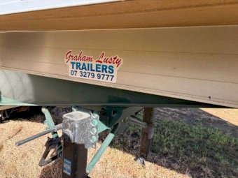2010 Graeme Lusty Stag Set Tipper Trailers
