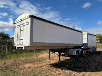 2010 Graeme Lusty Stag Set Tipper Trailers
