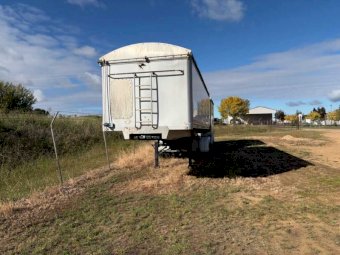 2010 Graeme Lusty Stag Set Tipper Trailers