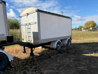 2010 Graeme Lusty Stag Set Tipper Trailers