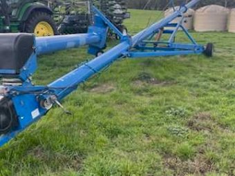 Brandt 1070 Swingaway Auger