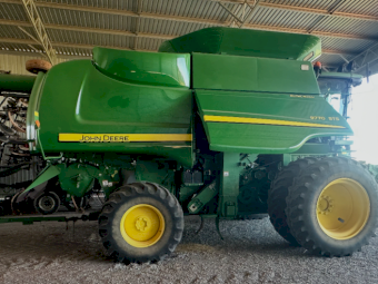 2011 John Deere 9770STS Header with 40ft Draper Front and Trailer