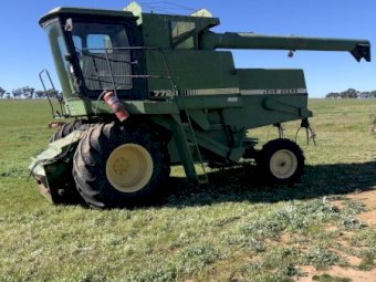 John Deere 7720 Titan II Header With 224 Front And Trailer