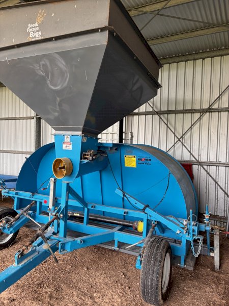 2022 Ruston Engineering Silo Bag Loader