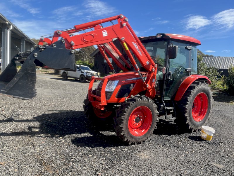 2024 Kioti RX3020 Tractor with Daedong 4 in 1 Front End Loader