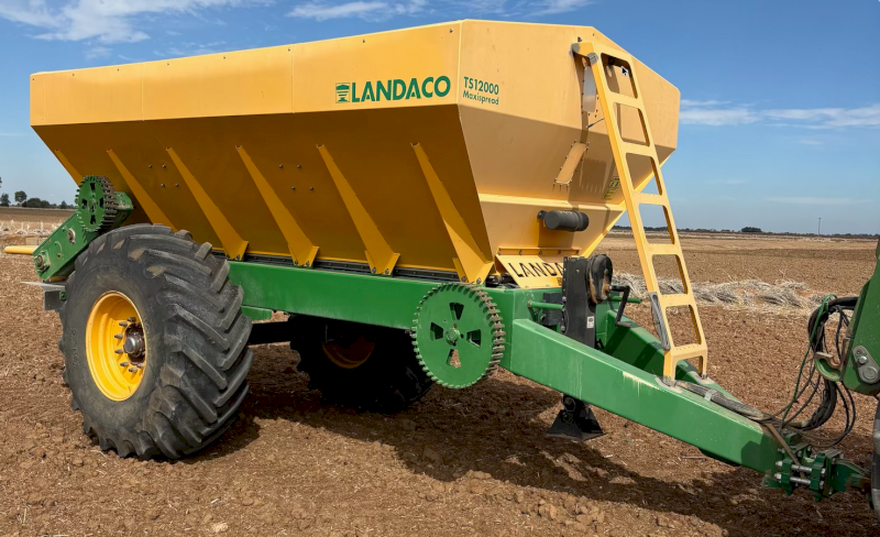 2013 Landaco TS12000 Spreader