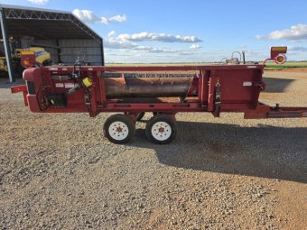 2005 Case IH 2016 Pickup Front
