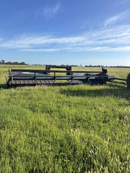 MacDon 3000 24ft Windrower