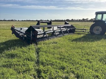 MacDon 3000 24ft Windrower