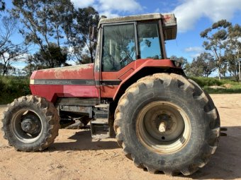 Case IH 7140 FWA Tractor