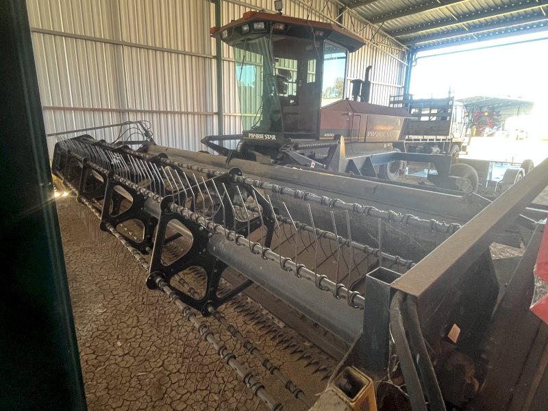 MacDon 4930 Prairie Star Windrower With 25Ft Draper Front