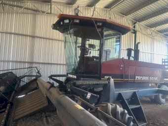 MacDon 4930 Prairie Star Windrower With 25Ft Draper Front