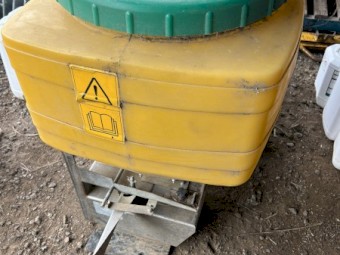 2019 IE-100 Iris spreader