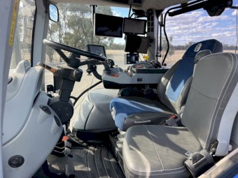 2022 New Holland T7.225 Tractor
