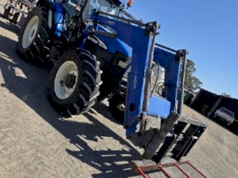 New holland TM130