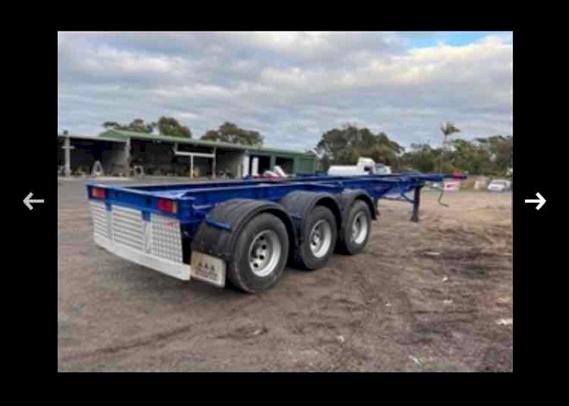 AA A Trailers Skel Trailer