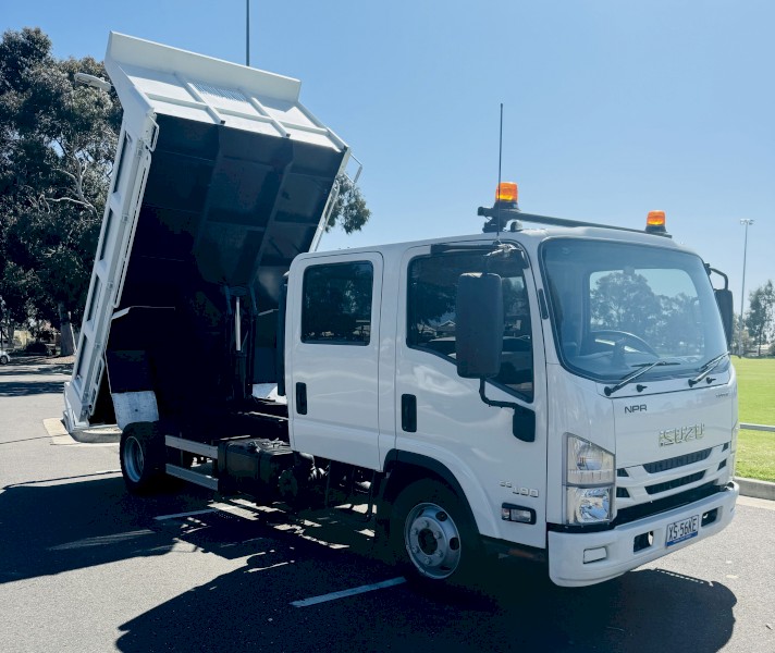 ISUZU NPR65-190 7 SEATER! EX COUNCIL TIPPER! JUST PASSED ROADWORTHY